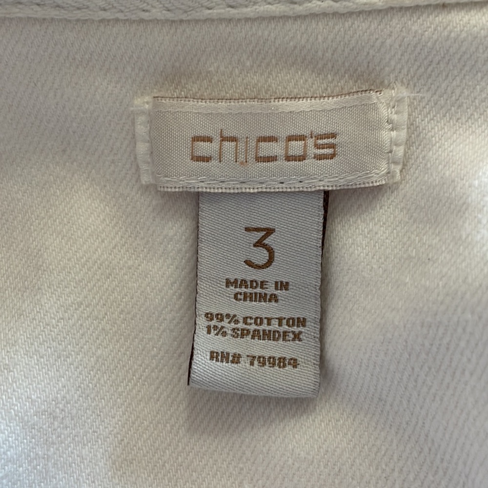 Chico's Cropped White Denim Stretchy 3/4 Sleeve Metal Button Jacket Size 3 - Picture 7 of 8